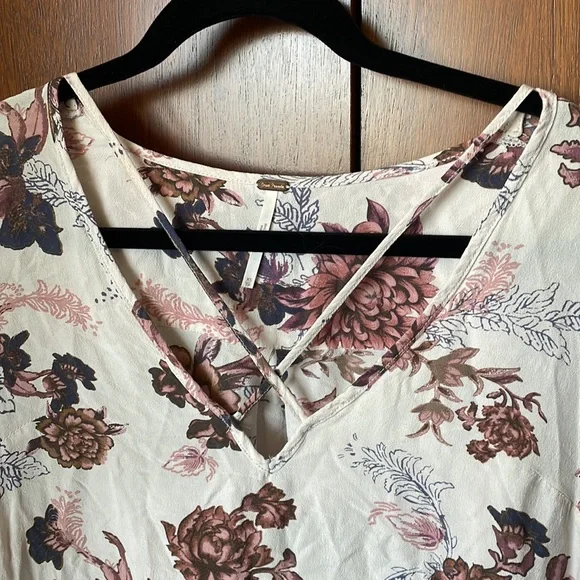 NWOT Free People Floral Blouse - Picture 2 of 9